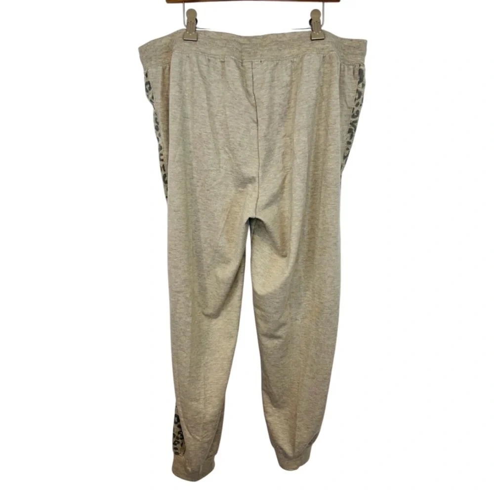 NWT Splendid Women’s Leopard Print Pajama Top & Bottom Set Size XL
